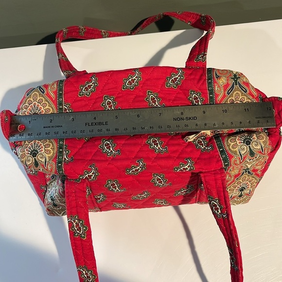 Vintage red Vera Bradley purse in EUC - Picture 9 of 11